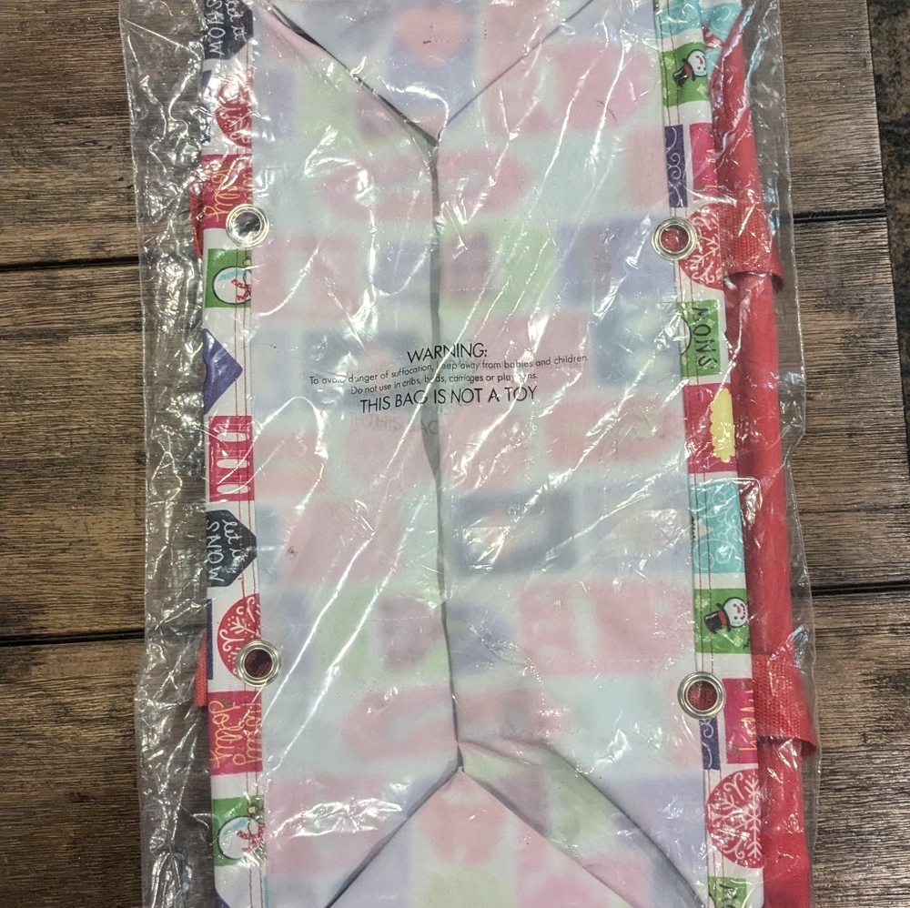 Brand New 31 Bags Large Utility Tote Hello Holiday